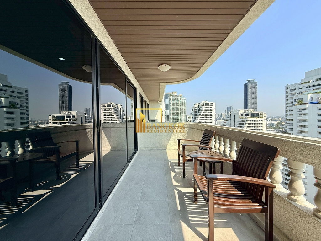 รูป Renovated 3 Bedroom Apartment For Rent in Phrom Phong - BR7300SA - รูปที่ 7/55