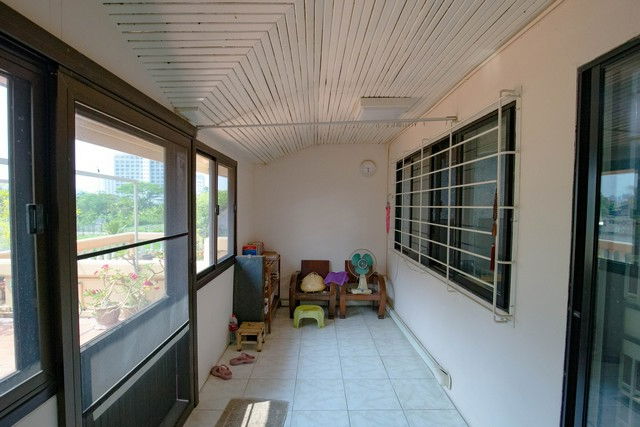 รูป HR3284วราธรวิลล์ พัฒนาการ 44 ให้เช่าบ้าน 4 ชั้น พื้นที่เยอะ จอดรถสะดวก ใกล้ทางด่วนและเตรียมอุดมพัฒนาการ - รูปที่ 12/43