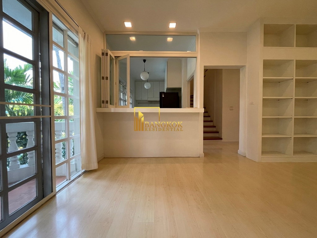 รูป Prompak Gardens | Well Maintained 3 Bedroom Townhouse in Thonglor Area - BR49029TH - รูปที่ 3/42