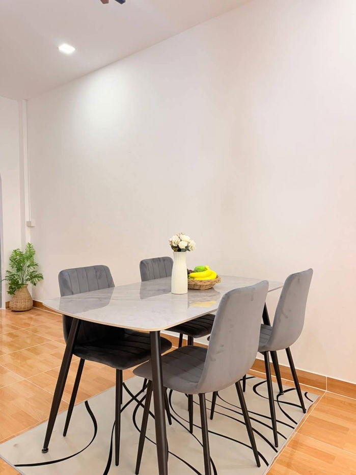 รูป ทาวน์เฮ้าส์2ชั้น รีโนเวทใหม่ สไตล์โมเดิร์น ระเบียงกว้าง หมู่บ้านเพชรไพลิน พระยาสุเรนทร์ 30 บางชัน คลองสามวา เข้าอยู่ได้เลย แต่งครบ ใกล้รถไฟฟ้า - รูปที่ 29/40