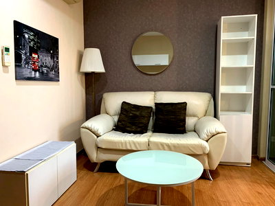 Condos for sale : Condo for sale: The Base Sukhumvit 77, high floor, ready to move in.