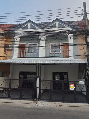 2-bed townhouse for rent, 18 sq wah, Lat Phrao