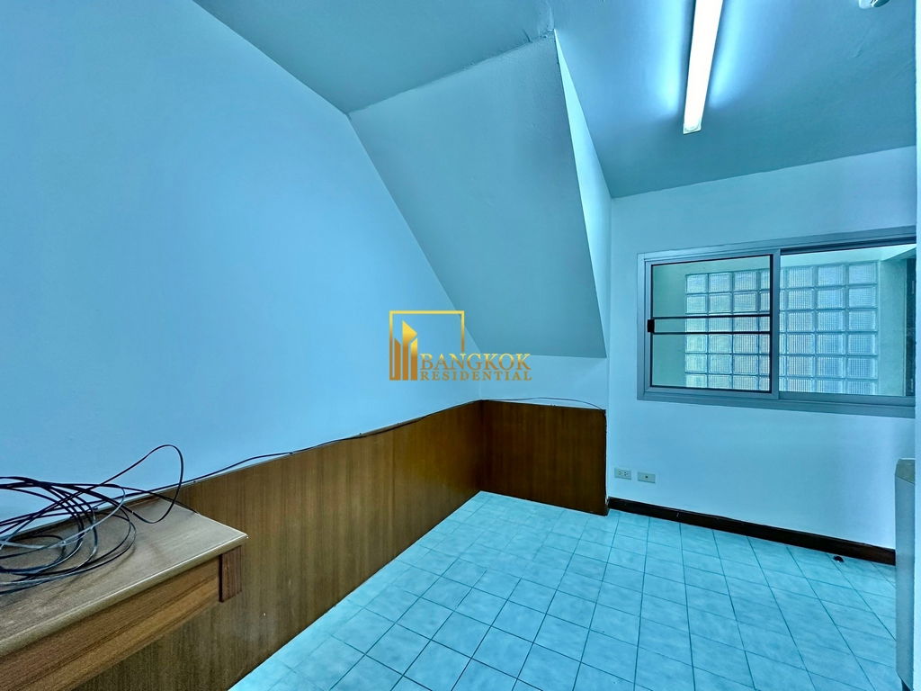 รูป Spacious 2 Bedroom Duplex Apartment For Rent in Thong Lo - BR0895AP - รูปที่ 25/38