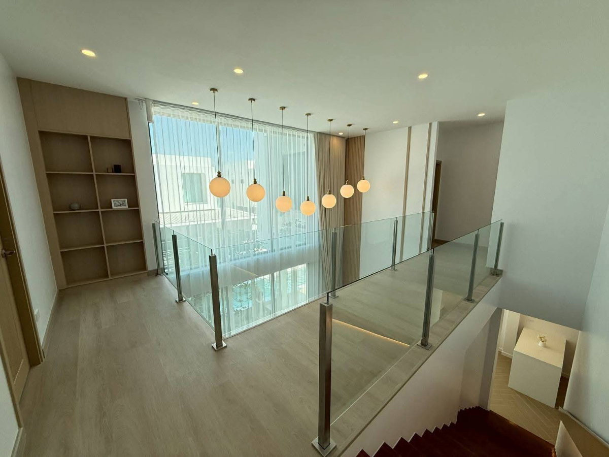 รูป ขายบ้านสร้างใหม่พร้อมเฟอร์ 4 ห้องนอน ใกล้โรงเรียนนานาชาติ เมอริตัน คริสเตียนเยอรมัน หางดง เชียงใหม่ (H372) T.0946511456 - รูปที่ 11/21