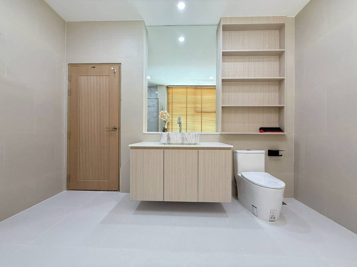 รูป ขายบ้านสร้างใหม่พร้อมเฟอร์ 4 ห้องนอน ใกล้โรงเรียนนานาชาติ เมอริตัน คริสเตียนเยอรมัน หางดง เชียงใหม่ (H372) T.0946511456 - รูปที่ 18/21