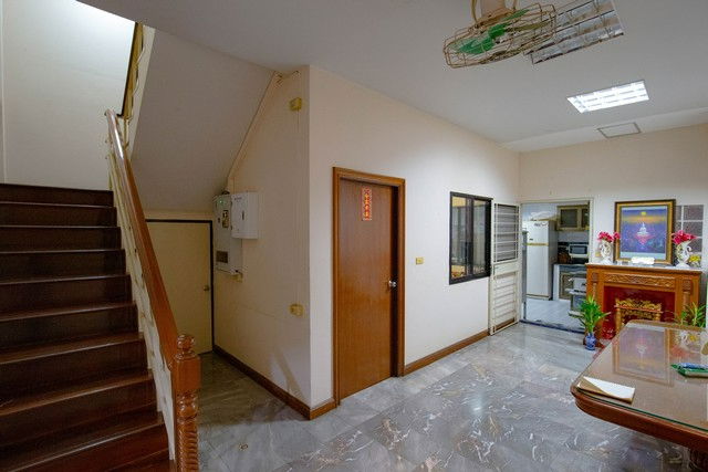 รูป HR3284วราธรวิลล์ พัฒนาการ 44 ให้เช่าบ้าน 4 ชั้น พื้นที่เยอะ จอดรถสะดวก ใกล้ทางด่วนและเตรียมอุดมพัฒนาการ - รูปที่ 30/43