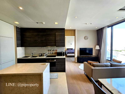 Condos for rent BTS Asok : Fully furnished 2 bedrooms unit for rent in Esee Asoke. Top location in Asoke with BTS and MRT systems.