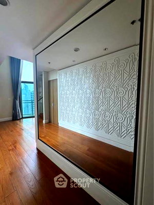 คอนโด พร้อมพงษ์ : คอนโด 3-ห้องนอน ที่ ไบร์ท สุขุมวิท 24 คอนโดมิเนียม ใกล้ BTS พร้อมพงษ์ (ID 2713576)