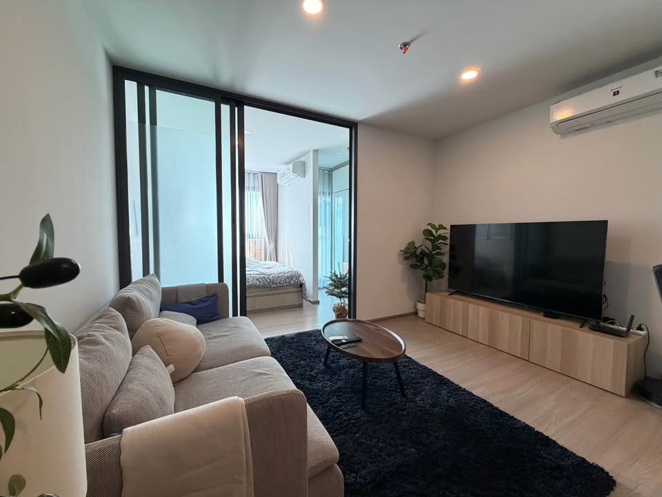 รูป [ให้เช่า] คอนโดใกล้ BTS พระโขนง ติดถนนพระราม 4 : Aspire Sukhumvit-Rama 4 : โครงการใหม่ใจกลางพระโขนง 1 ห้องนอน ตกแต่งสวยมาก - รูปที่ 2/15