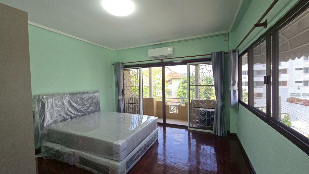 รูป 🏡 ปล่อยเช่าทาวน์เฮ้าส์รีโนเวทใหม่ สัมมากร รามคำแหง 122 3 ห้องนอน 2 ห้องน้ำ ทำเลสงบ เดินทางสะดวก ใกล้รถไฟฟ้า ทางด่วน #รับต่างชาติ  - รูปที่ 7/8