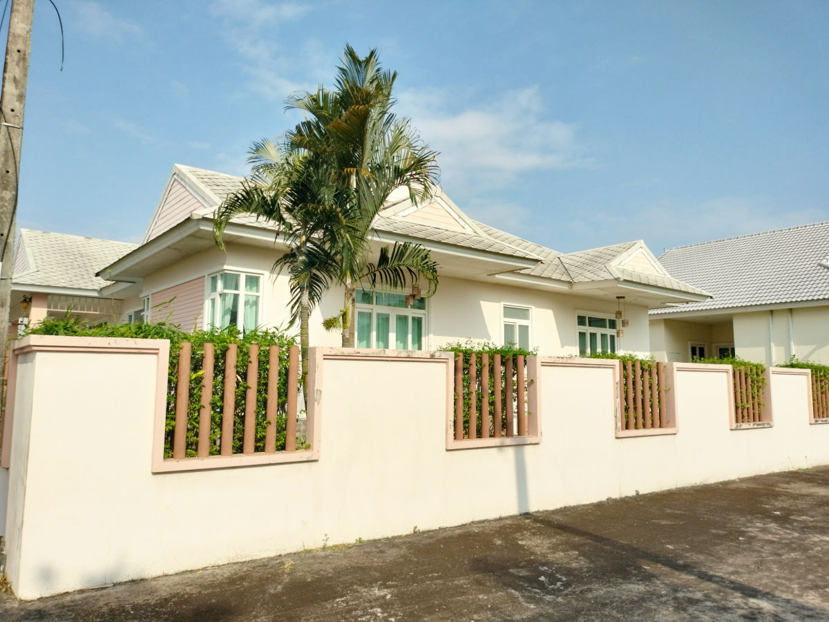 picture For rent nice house 4 bedroom ready to move in - 3/35