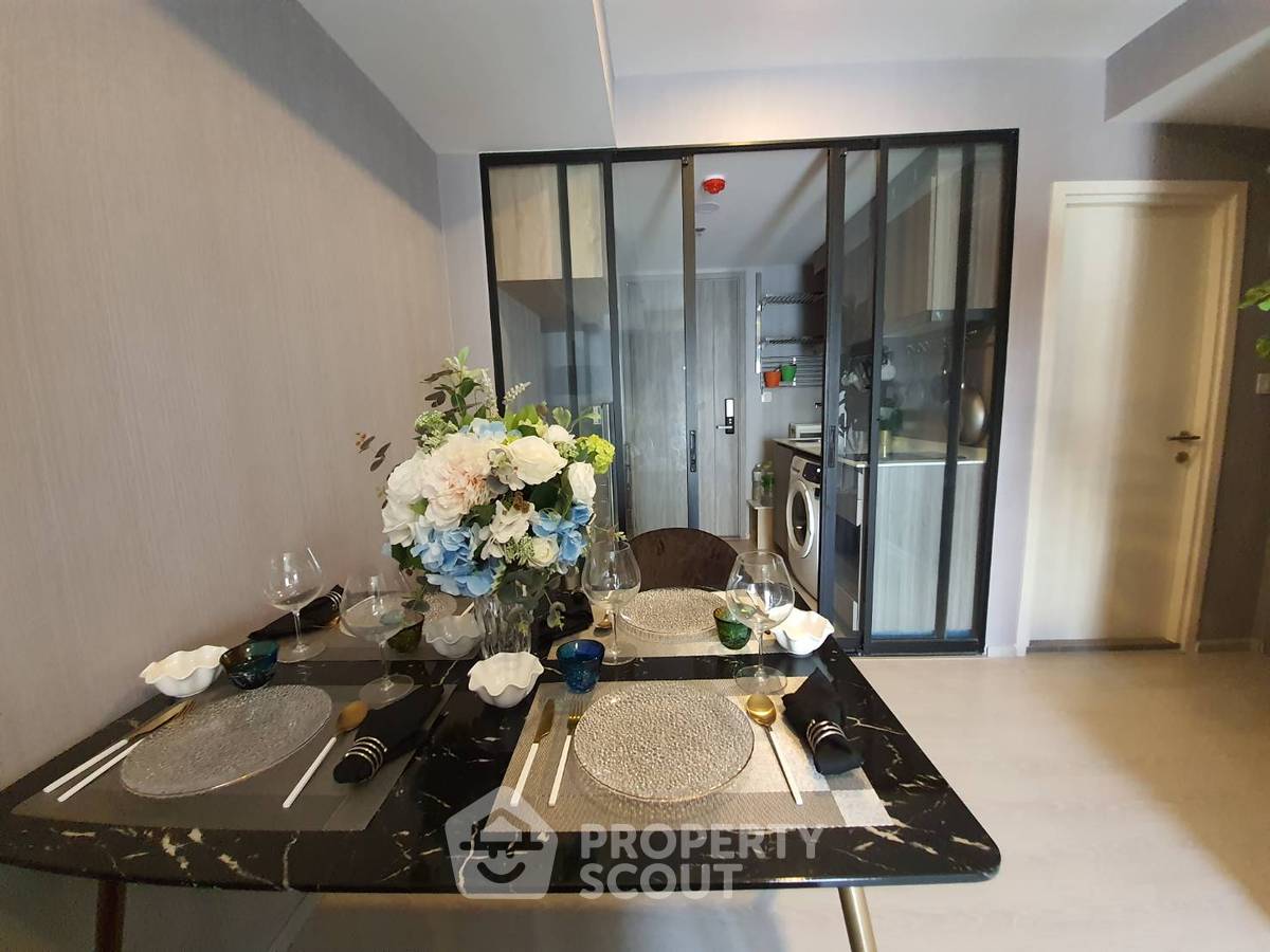 picture 2-BR Condo at Knightsbridge Phaholyothin Interchange in Anusawari (ID 823843) - 4/19