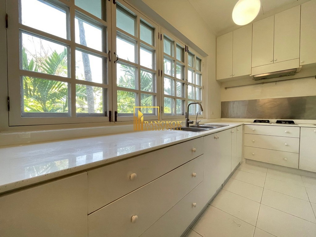 รูป Prompak Gardens | Well Maintained 3 Bedroom Townhouse in Thonglor Area - BR49029TH - รูปที่ 10/42