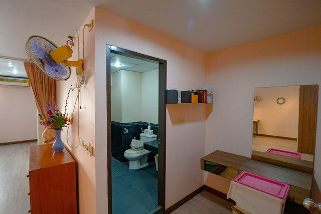 รูป HR3284วราธรวิลล์ พัฒนาการ 44 ให้เช่าบ้าน 4 ชั้น พื้นที่เยอะ จอดรถสะดวก ใกล้ทางด่วนและเตรียมอุดมพัฒนาการ - รูปที่ 41/43