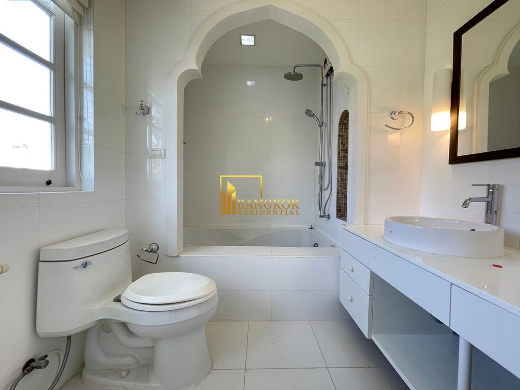 รูป Prompak Gardens | Well Maintained 3 Bedroom Townhouse in Thonglor Area - BR49029TH - รูปที่ 19/42