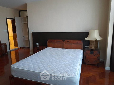 คอนโด 3-ห้องนอน ที่ สายลม สวีท เสนานิคม ใกล้ BTS เสนานิคม (ID 662926)