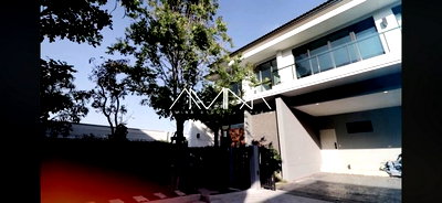 บ้านเดี่ยวให้เช่า : HR3279ให้เช่าบ้านหรูหลังมุม The City พระราม 9 – กรุงเทพกรีฑา ตกแต่งสไตล์ Luxury Built-in ทั้งหลัง