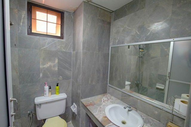 รูป HR3284วราธรวิลล์ พัฒนาการ 44 ให้เช่าบ้าน 4 ชั้น พื้นที่เยอะ จอดรถสะดวก ใกล้ทางด่วนและเตรียมอุดมพัฒนาการ - รูปที่ 29/43