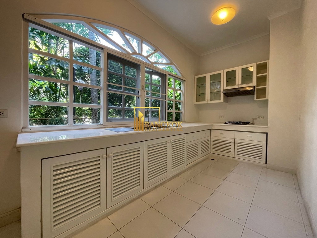 รูป Prompak Gardens | Well Maintained 3 Bedroom Townhouse in Thonglor Area - BR49029TH - รูปที่ 13/42