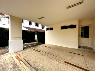 เช่าบ้านเดี่ยว เดอะ บริโอ้ มอลล์ : ให้เช่า โครงการหมู่บ้านนันทวัน อุทยาน-อักษะ  ใกล้ศาลายา บรรยากาศเงียบสงบ เหมาะสำหรับครอบครัวที่ต้องการความเป็นส่วนตัว