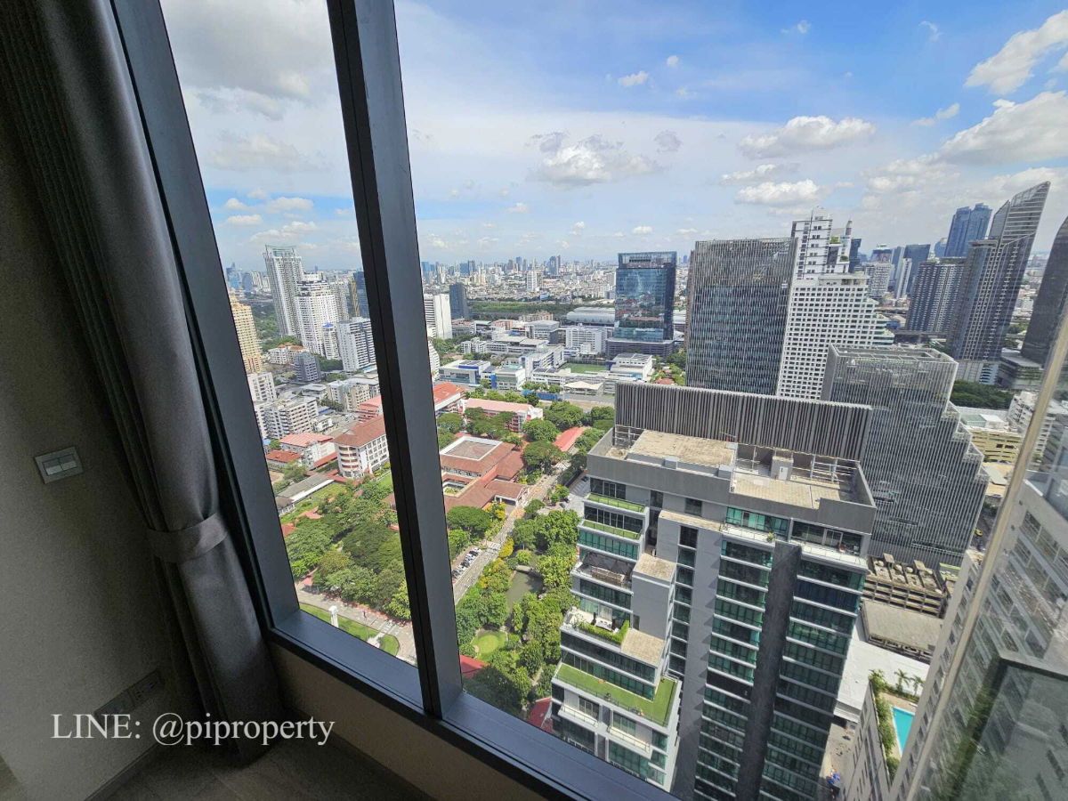 รูป ให้เช่าห้องชุด 1 ห้องนอน ตกแต่งครบครัน ที่ Esse Asoke ชั้นสูง หันหน้าไปทางทิศเหนือ อากาศเย็นสบาย ทำเลดีเยี่ยมในย่านอโศก ใกล้รถไฟฟ้า BTS และ MRT - รูปที่ 5/33