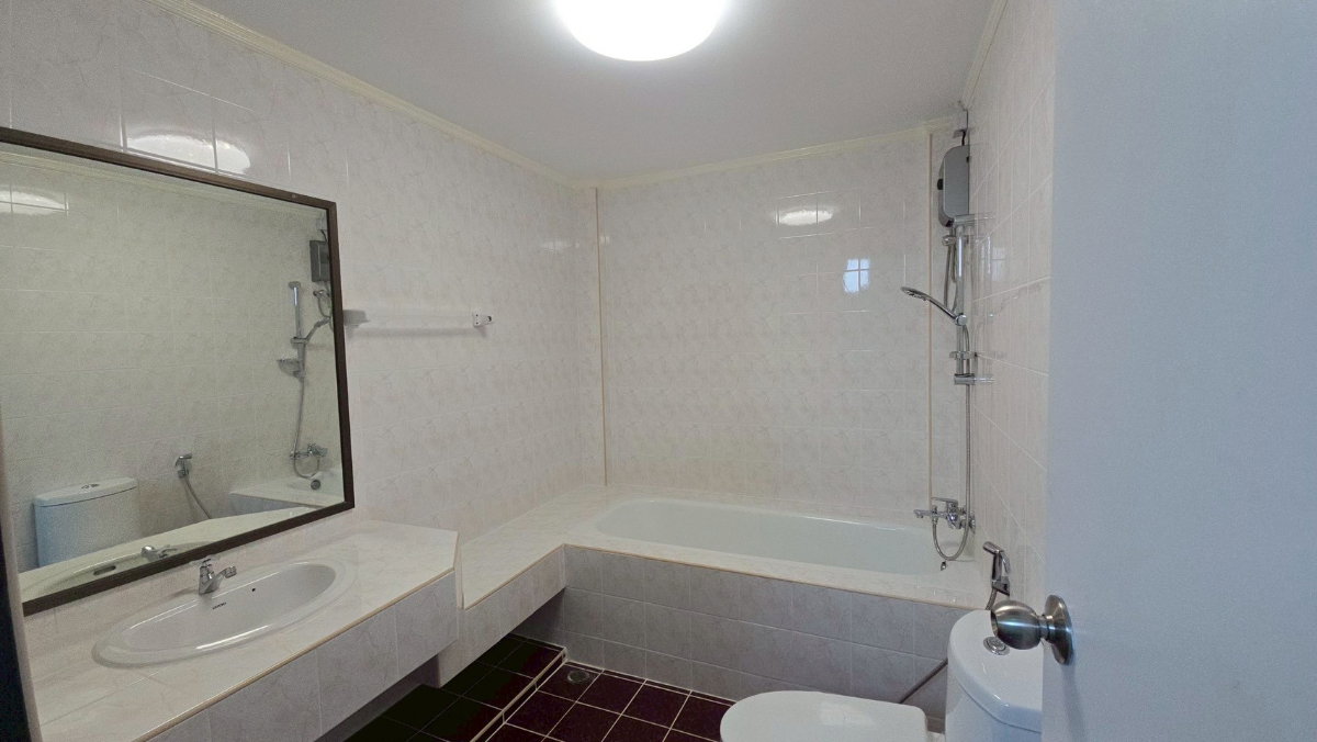 รูป 🏡 ปล่อยเช่าทาวน์เฮ้าส์รีโนเวทใหม่ สัมมากร รามคำแหง 122 3 ห้องนอน 2 ห้องน้ำ ทำเลสงบ เดินทางสะดวก ใกล้รถไฟฟ้า ทางด่วน #รับต่างชาติ  - รูปที่ 8/8