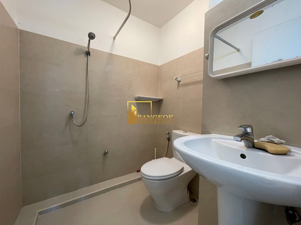 รูป Prompak Gardens | Well Maintained 3 Bedroom Townhouse in Thonglor Area - BR49029TH - รูปที่ 30/42