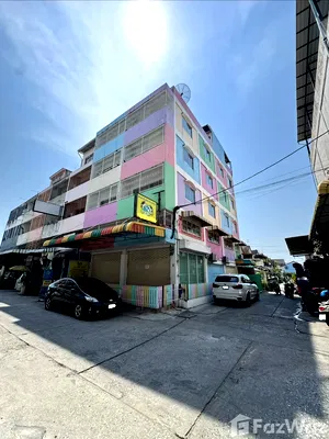 ทาวน์โฮม ม.เทคโนโลยีพระจอมเกล้าธนบุรี : ขาย ทาวน์เฮ้าส์ 10 ห้องนอน ใน บางมด, กรุงเทพมหานคร 6081702