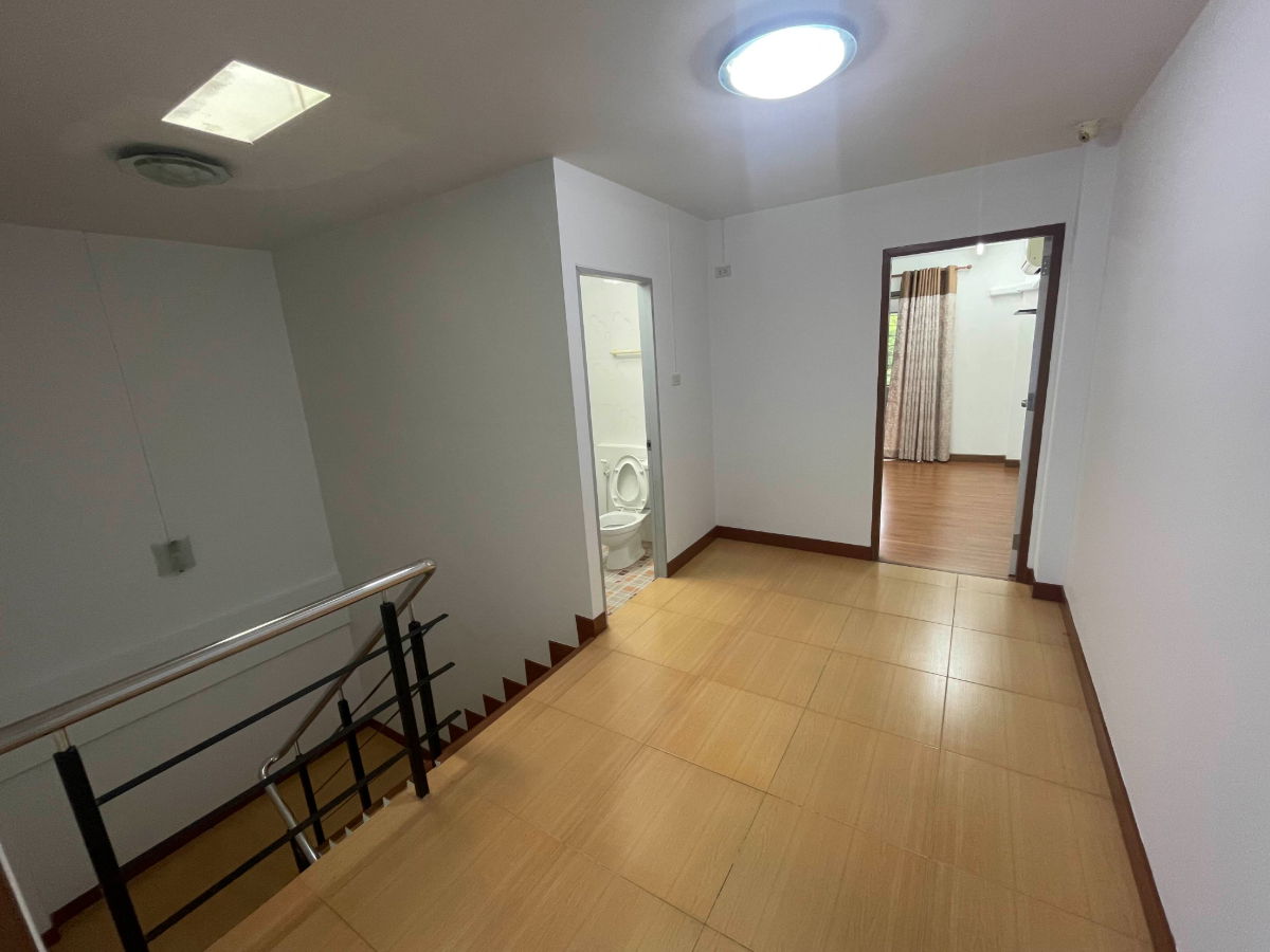 รูป ทาวน์เฮาส์ให้เช่า พร้อมเข้าอยู่ หน้ากว้าง5เมตร ยาว20เมตร ลาดกระบัง ใกล้สุวรรณภูมิ - รูปที่ 12/13