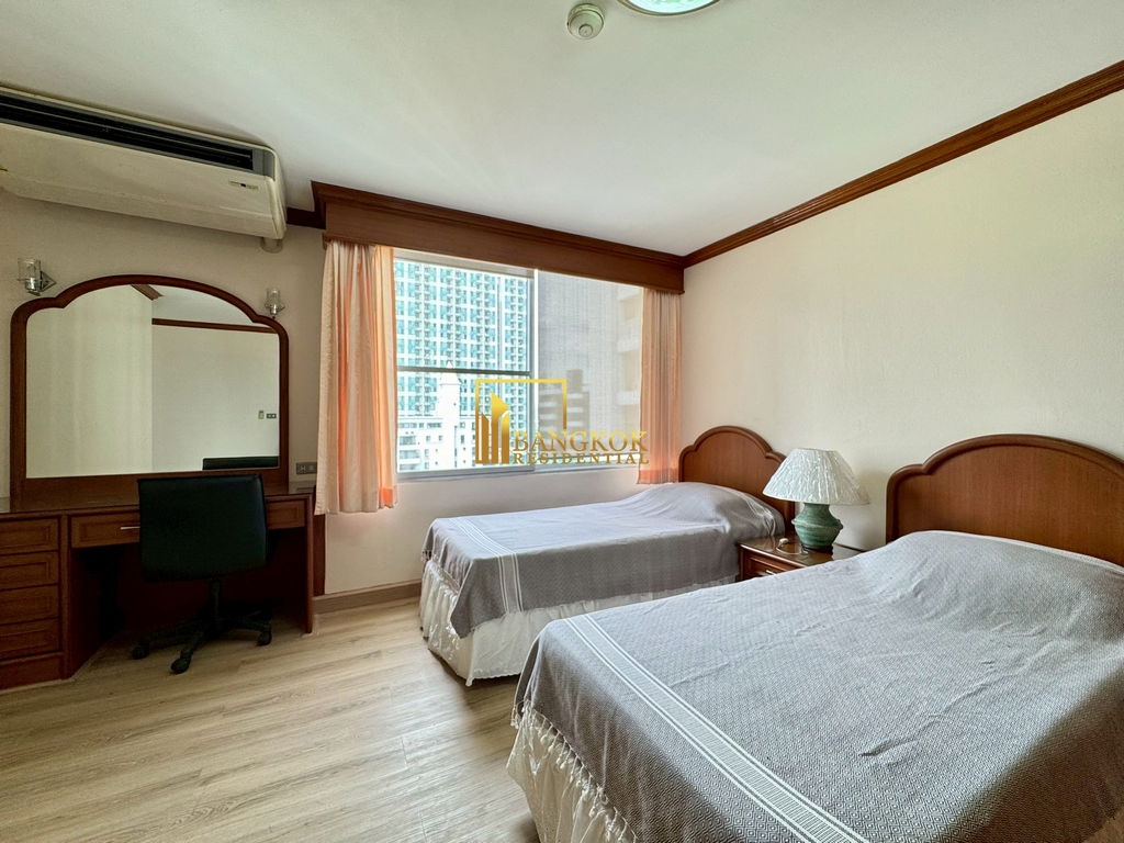 รูป Icon 1 | Well Maintained 2 Bedroom Condo in Thong Lo Area - BR19762CD - รูปที่ 19/37