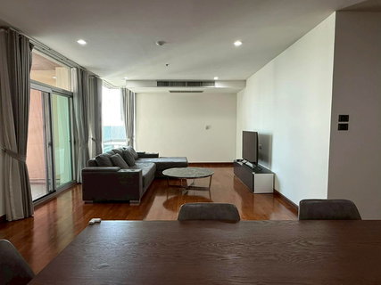รูปภาพ Grand                     Langsuan