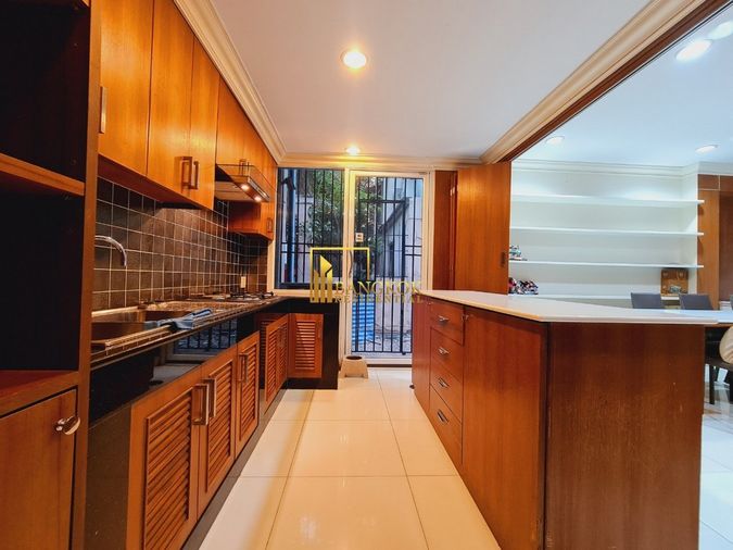 4-bed townhouse for rent, 320 sqm, 1 sq wah, Baan Klang Krung Thonglor