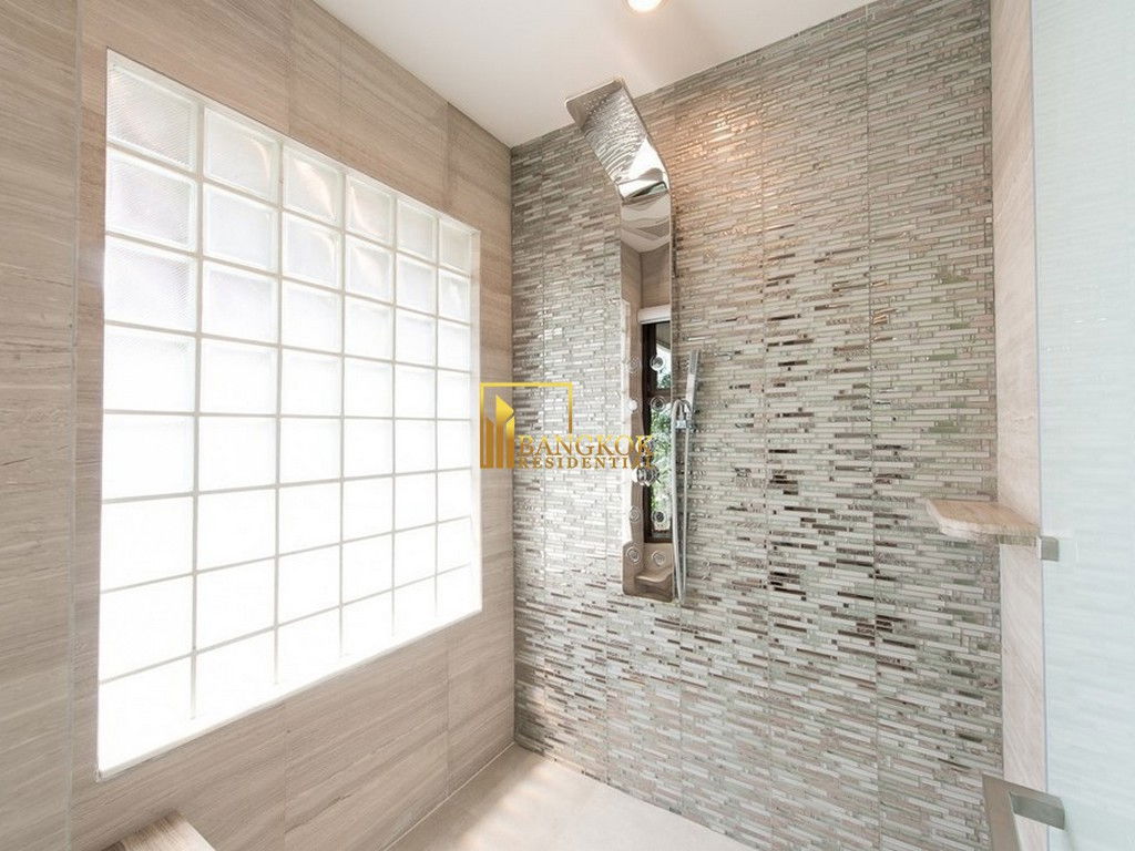 รูป Stunning 3 Bedroom Penthouse Apartment in Asoke Area - BR0521AP - รูปที่ 4/34