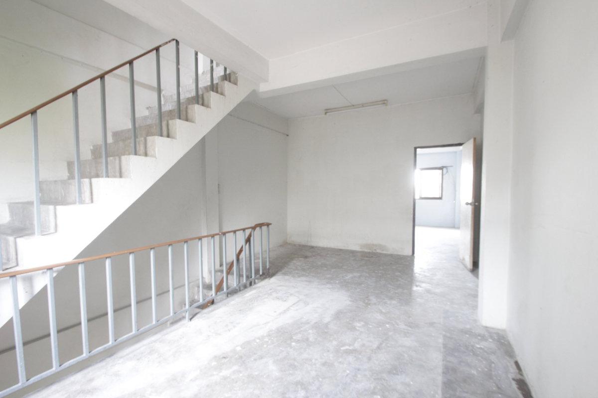 รูป อาคารพาณิชย์สุขสวัสดิ์ประชาอุทิศ สุขนิเวศน์2 สุขสวัสดิ์64 ประชาอุทิศ33 ห้องมุม ริมถนนเมนหน้าโครงการ อยู่อาศัย ค้าขาย ทำสำนักงาน 3ชั้น ใกล้สะพานภูมิพล - รูปที่ 20/32