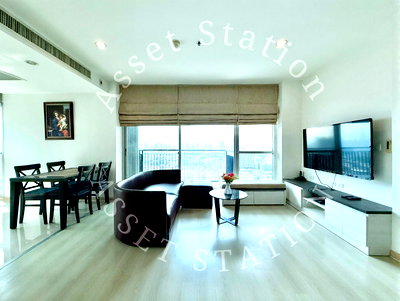 Condos for rent : 🏢📍Urgent! Life Ratchadapisek Condo for rent, in the heart of the city, near MRT Huai Khwang ✨