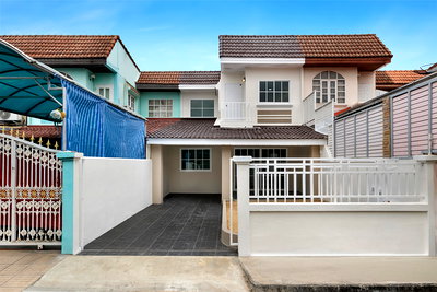 บ้านแฝด บิ๊กซี บางใหญ่ : บ้านแฝด 2 ชั้น รีโนเวทใหม่ หมู่บ้านบัวทอง 2 บางใหญ่-เซ็นทรัลเวสท์เกต โซนน้ำไม่ท่วม งานระบบใหม่ทั้งหลัง