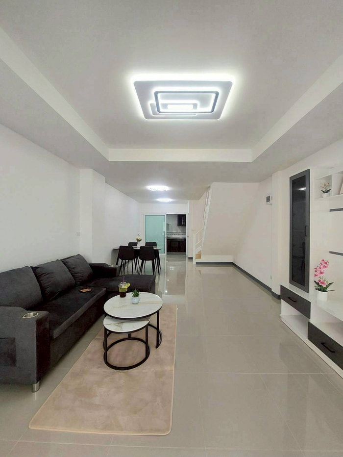 รูป ทาวน์เฮ้าส์ รีโนเวทใหม่ สไตล์มินิมอล ติดถนนเมน ค้าขายได้ หมู่บ้านพูนสินธานี 1 เคหะร่มเกล้า64  ซอยมีสทีน - รูปที่ 5/21