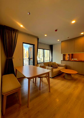Condos for rent : Life Rama 4 -               Asoke