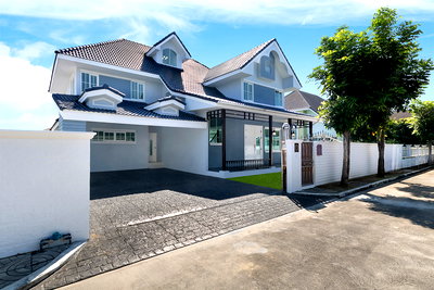 บ้านเดี่ยว ถนนพุทธมณฑล สาย 3 : บ้านเดี่ยว 2 ชั้น รีโนเวทใหม่ หมู่บ้านบริติชพาร์ค ทวีวัฒนา สไตล์อังกฤษ