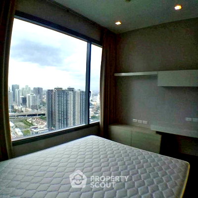 คอนโดให้เช่า : คอนโด 2-ห้องนอน ที่ คิว อโศก ใกล้ MRT เพชรบุรี (ID 2716204)
