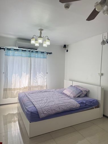 The point condo rangsit klong6 for rent.