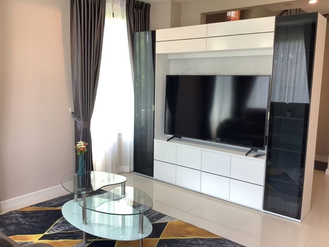 6-bed house for rent, 275 sqm, 60 sq wah, Passorn Songprapa