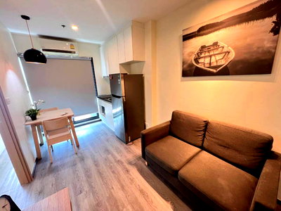 Condos for sale : Cheap and Fully furnished room for sale  near ARL & Yellow line Huamak Station