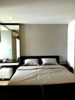 Condos for rent Soi Thonglor (Sukhumvit 55) : P-47709 Ready to Move In Condo! Tree Ekamai Near BTS Ekamai 18,000 THB Line Id: @easythaihome 085-592-2897