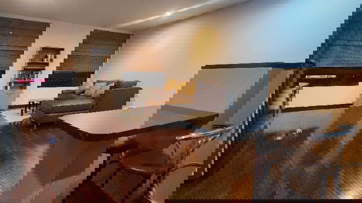 picture Elephant Tower Building C Floor 13 - 2/31