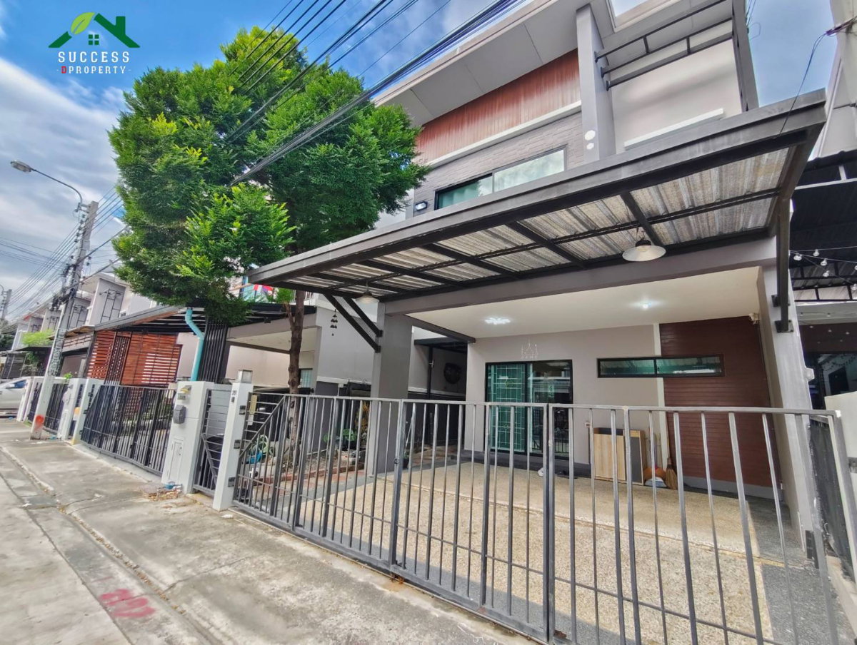 รูป ขายทาวน์เฮ้าส์ สไตส์บ้านเดี่ยว เนเชอร่า เทรนด์ ศรีนครินทร์ 28 ตร.ว.แถมเฟอร์ฯให้ทั้งหลังพร้อมอยู่ได้เลย ทำเลใกล้รถไฟฟ้า ใกล้ทางด่วน 15 นาที - รูปที่ 3/19