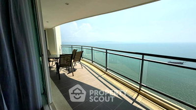 Condos for sale : 3-BR 217 Sqm High-Floor at Reflection Jomtien Beach Pattaya (ID 2715451)