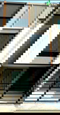 ทาวน์โฮมให้เช่า : ทาวน์เฮ้าส์ ให้เช่า พลีโน่ สุขุมวิท-บางนา 4 (SPSJP198)