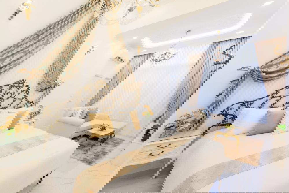 รูป 🏡 ให้เช่า Luxury Pool Villa 4 ชั้น ใกล้ Central EastVille / Crystal Park / CDC ✨ บ้านตกแต่งใหม่หรูหราทั้งหลัง พร้อมสระจากุซซี่ส่วนตัว - รูปที่ 10/15