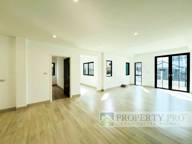 4-bed house for sale, 184 sqm, 102 sq wah, Chaiyapruek Ramintra